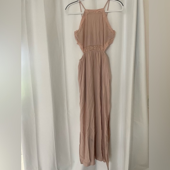 American Eagle Outfitters Dresses & Skirts - American Eagle Outfitters Halter Sundress Medium